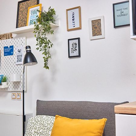 Яскраві Апартаменти √ Wi-Fi √ Кава √ 2Хв П.Олександрія Bila Tserkva Exterior foto