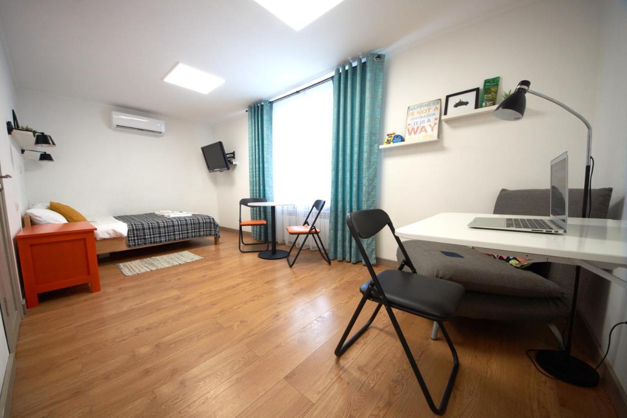Яскраві Апартаменти √ Wi-Fi √ Кава √ 2Хв П.Олександрія Bila Tserkva Exterior foto